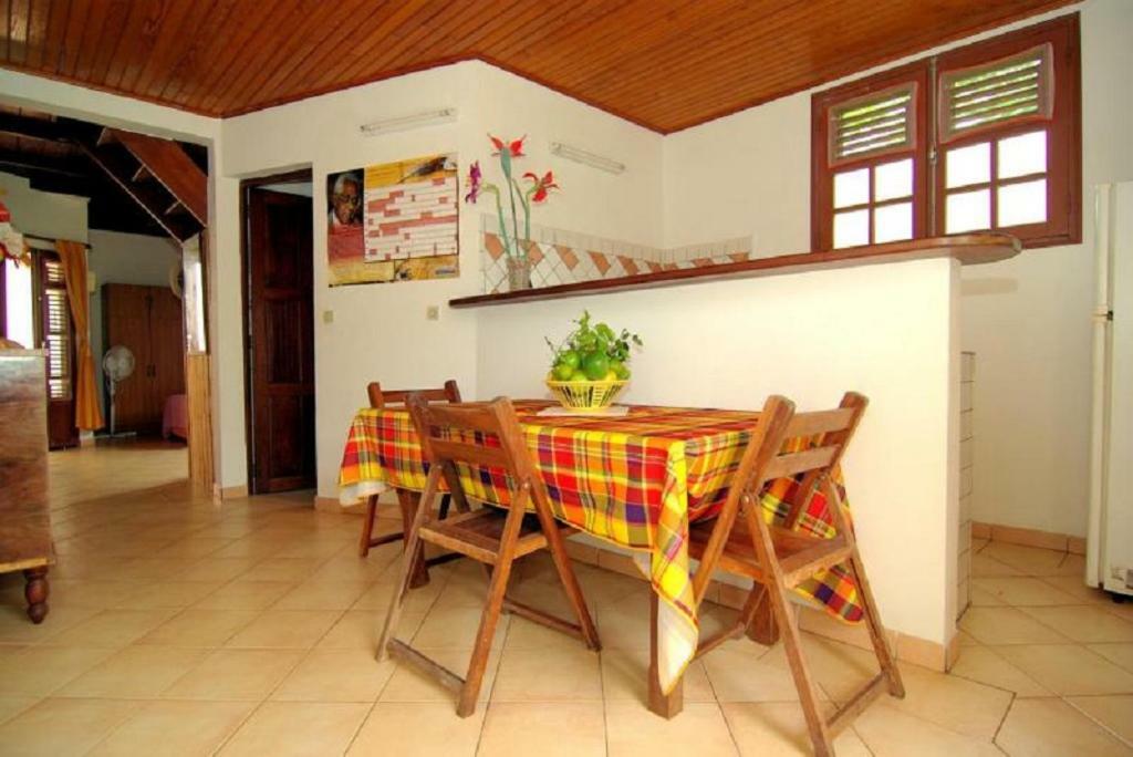 Chez Rosy Apartment Le Robert Bagian luar foto